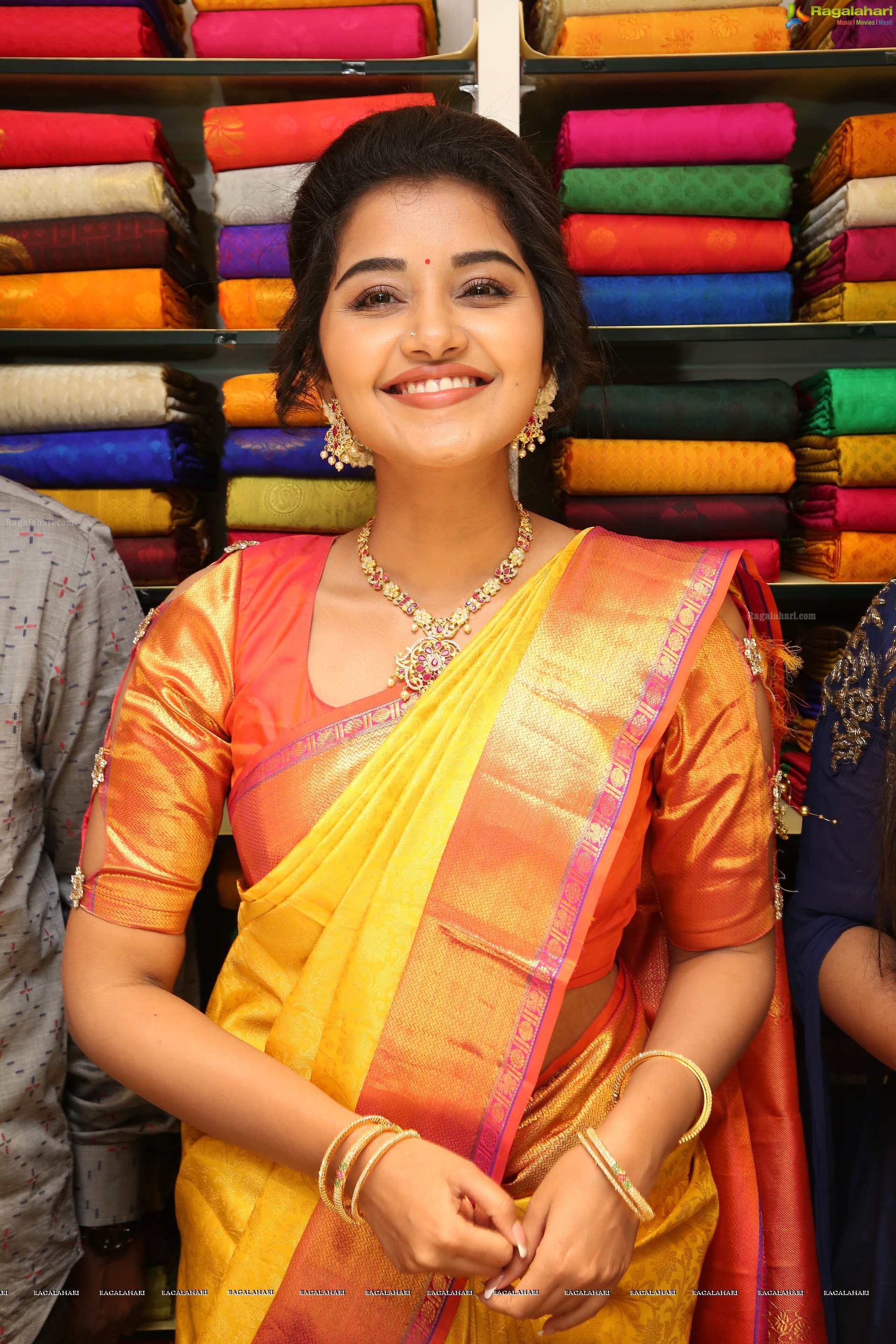 Anupama Parameswaran @ RS Brothers-A S Rao Nagar Launch - HD Gallery