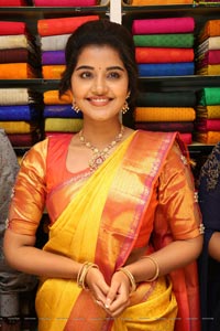 Anupama Parameswaran 