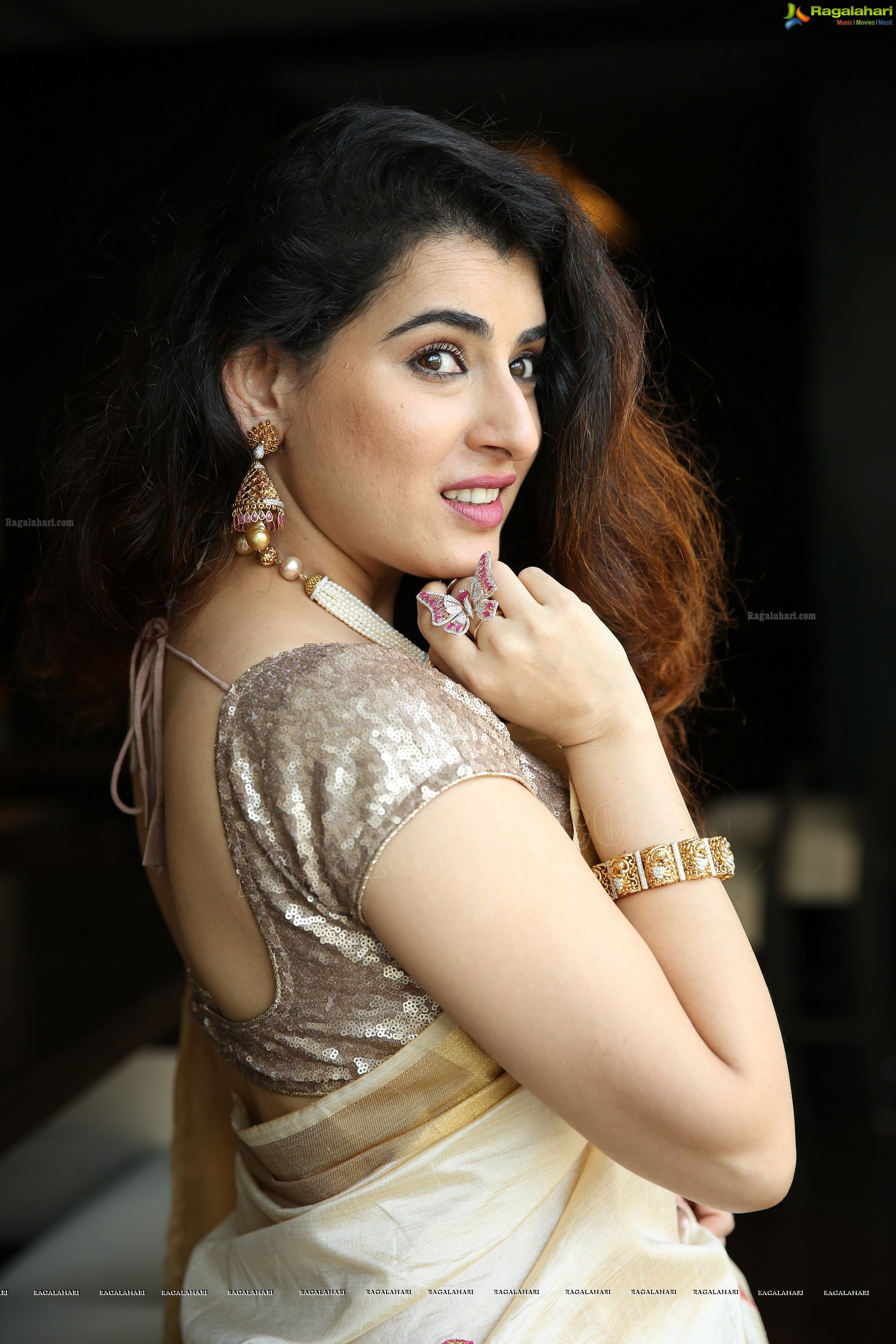 Archana (Exclusive) (High Definition)