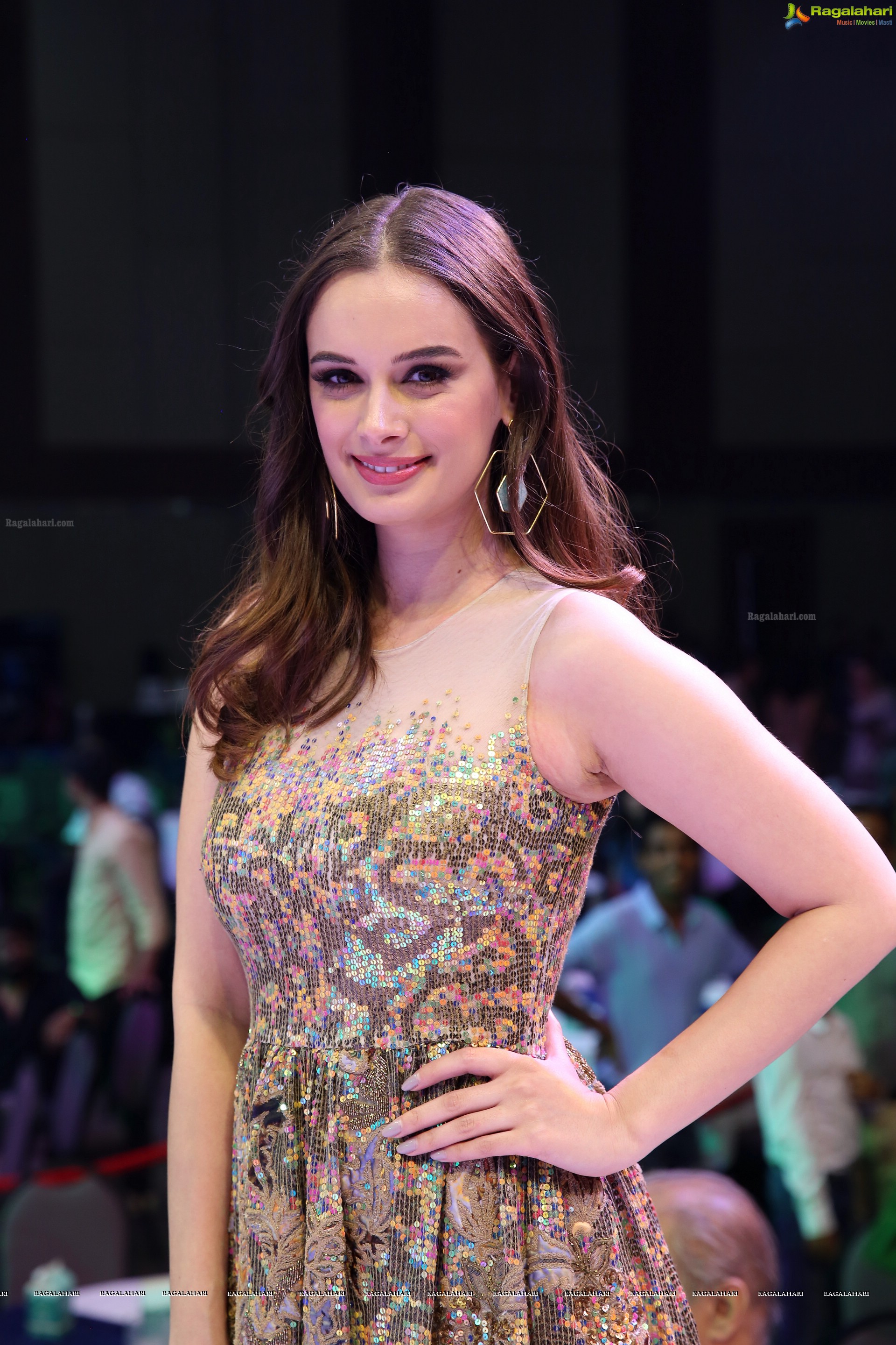 Evelyn Sharma @ Trends Miss Hyderabad 2018 Grand Finale - HD Gallery