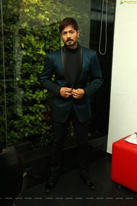 Kaushal Manda at Hair Crush Salon