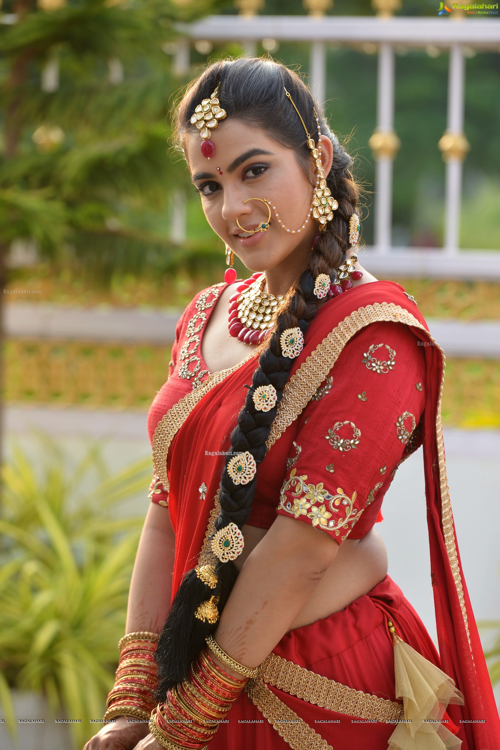 Kavya Thapar - HD Gallery