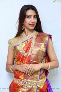 Komal Kalra @ Chandana Brothers Dasara Collection Launch