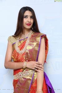 Komal Kalra @ Chandana Brothers Dasara Collection Launch