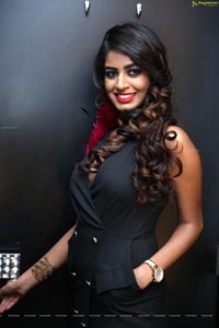 Komal Patil at Hair Crush Salon