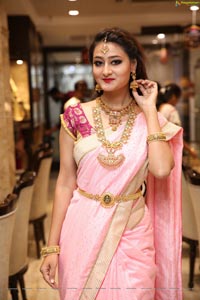 Nilofer Haidry Manepally Jewellers Utsavi Collection Launch