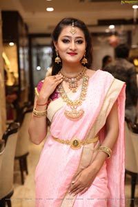 Nilofer Haidry Manepally Jewellers Utsavi Collection Launch