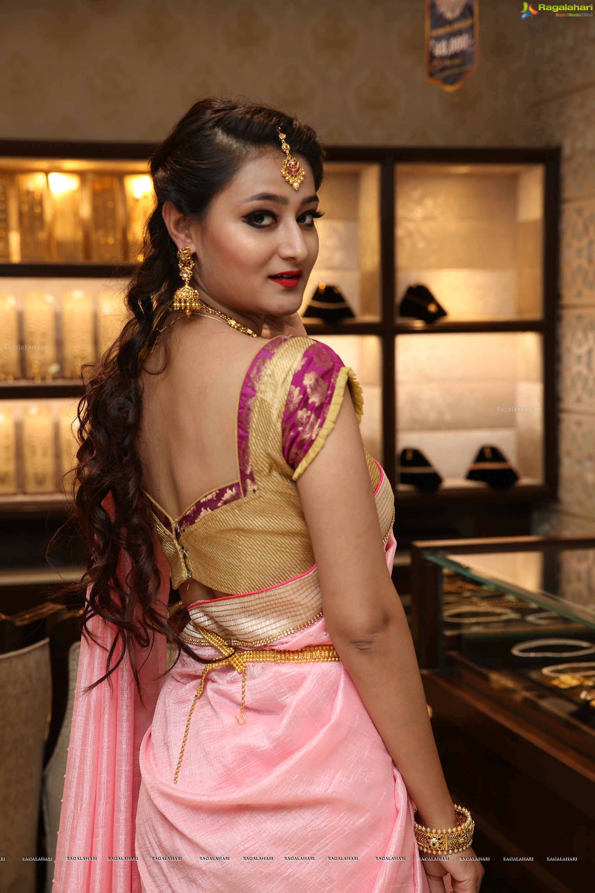 Nilofer Haidry at Manepally Jewellers Utsavi Collection Launch - HD Gallery