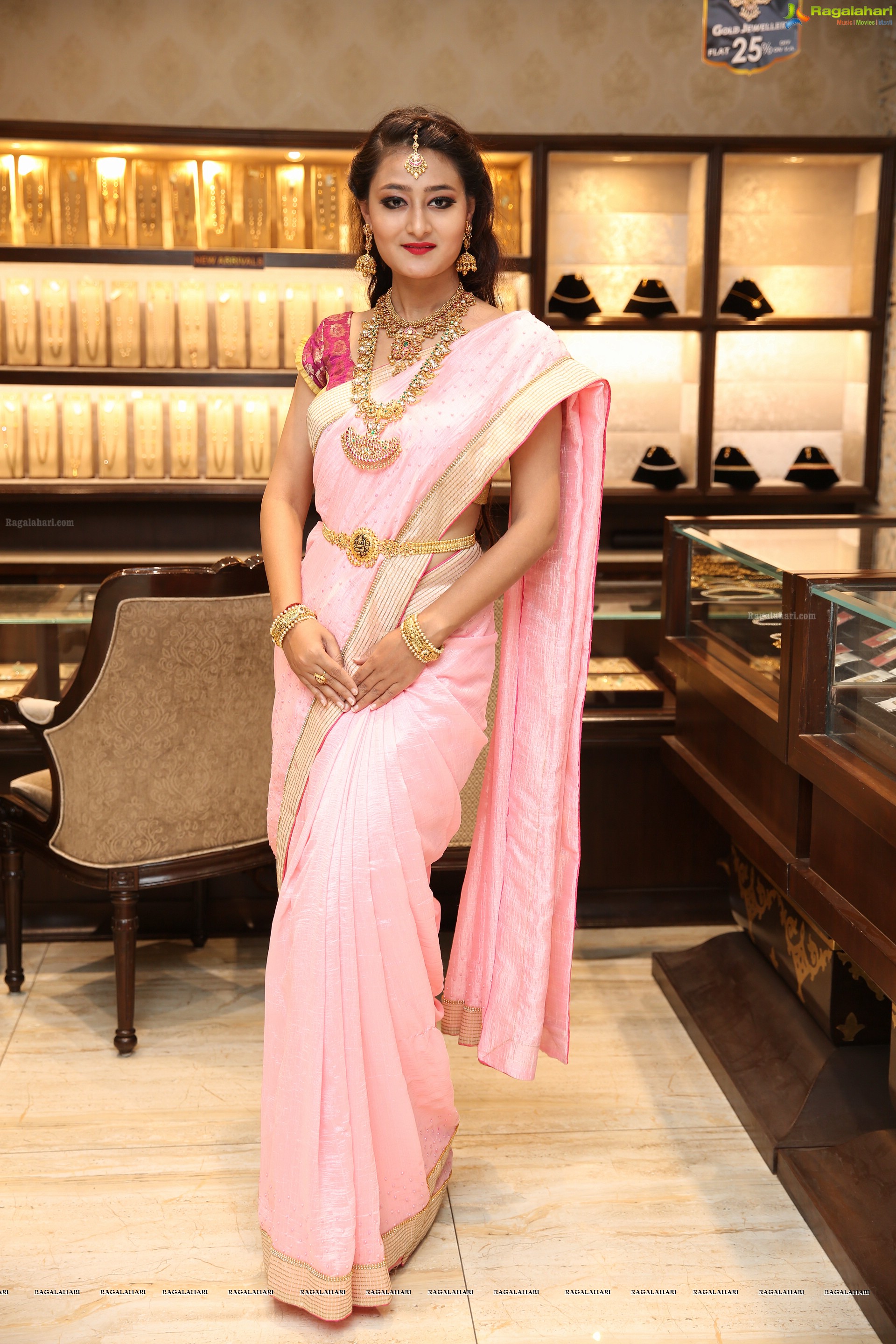 Nilofer Haidry at Manepally Jewellers Utsavi Collection Launch - HD Gallery