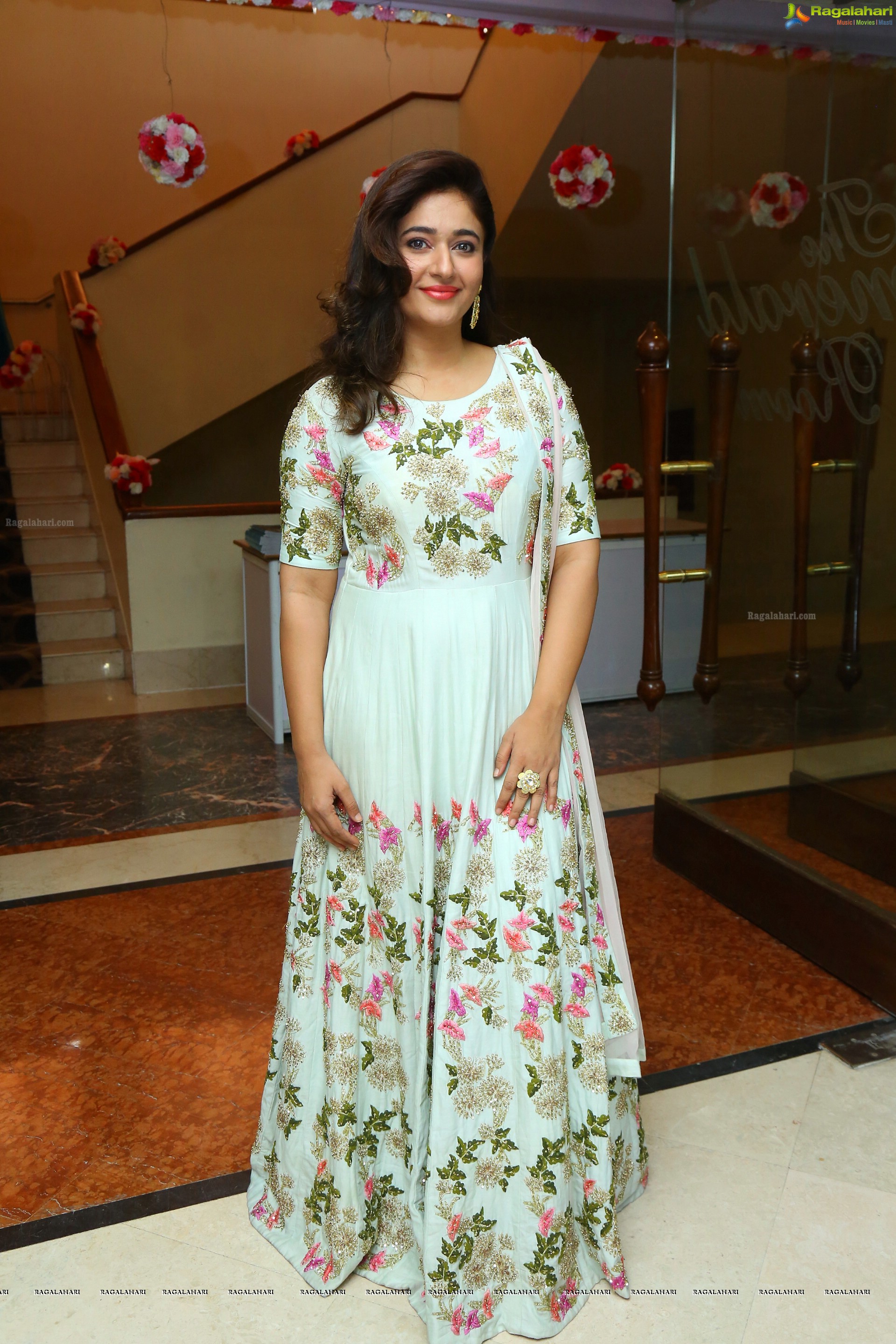 Poonam Bajwa at Sutraa Lifestyle & Fashion Exhibition Launch - HD Gallery
