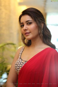 Raashi Khanna HD Photos