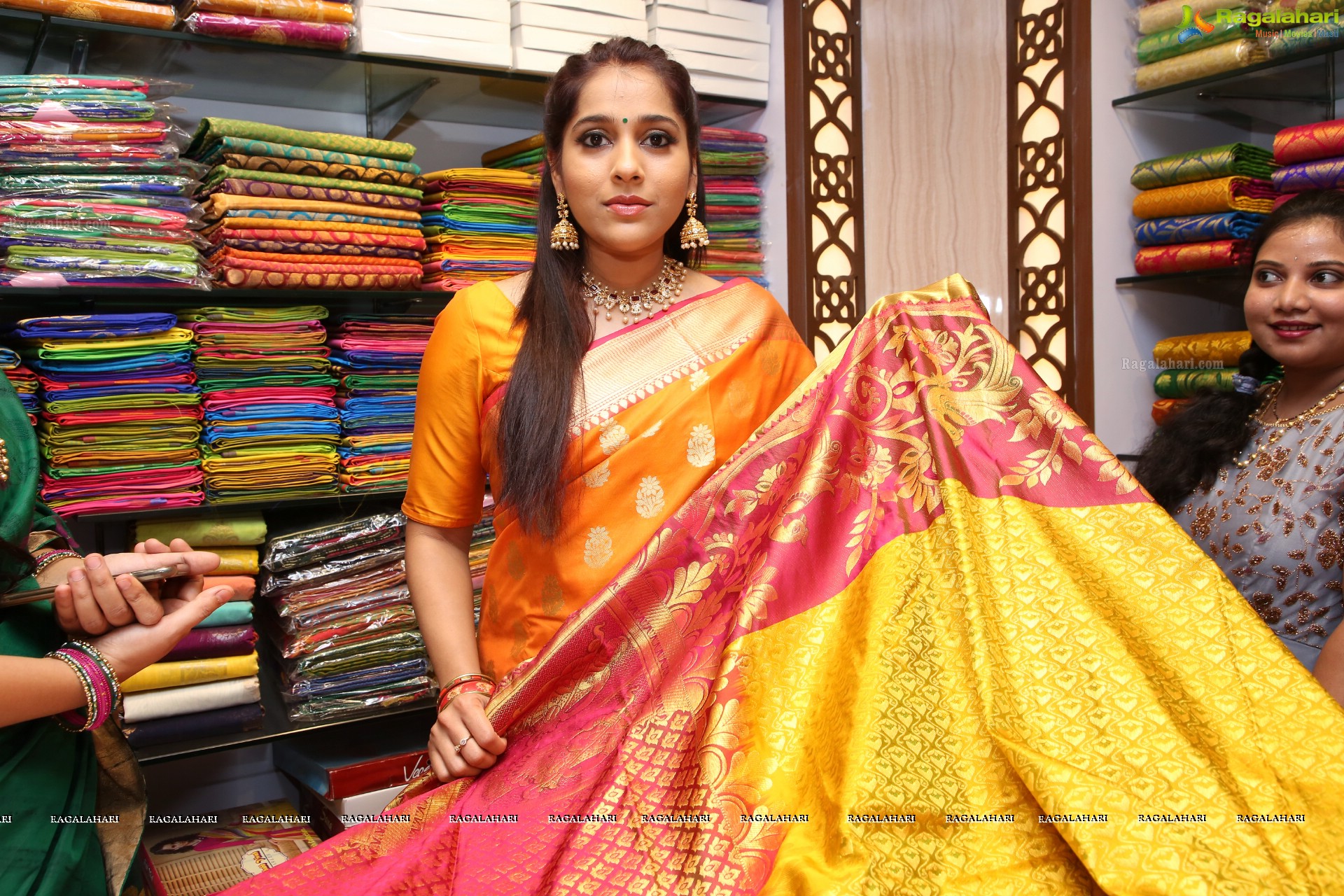 Rashmi Gautam @ Bhagawati Shopping Mall Launch - HD Gallery