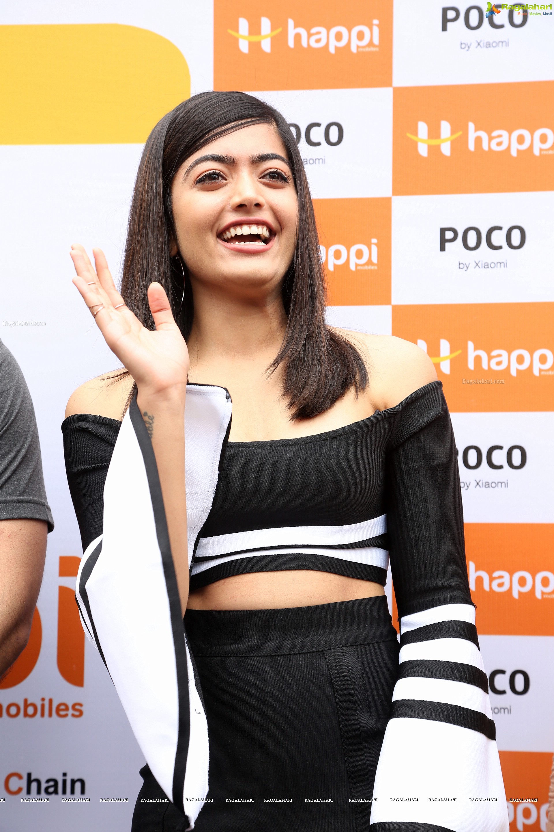 Rashmika Mandanna at Happi Mobiles Banjara Hills Store Launch