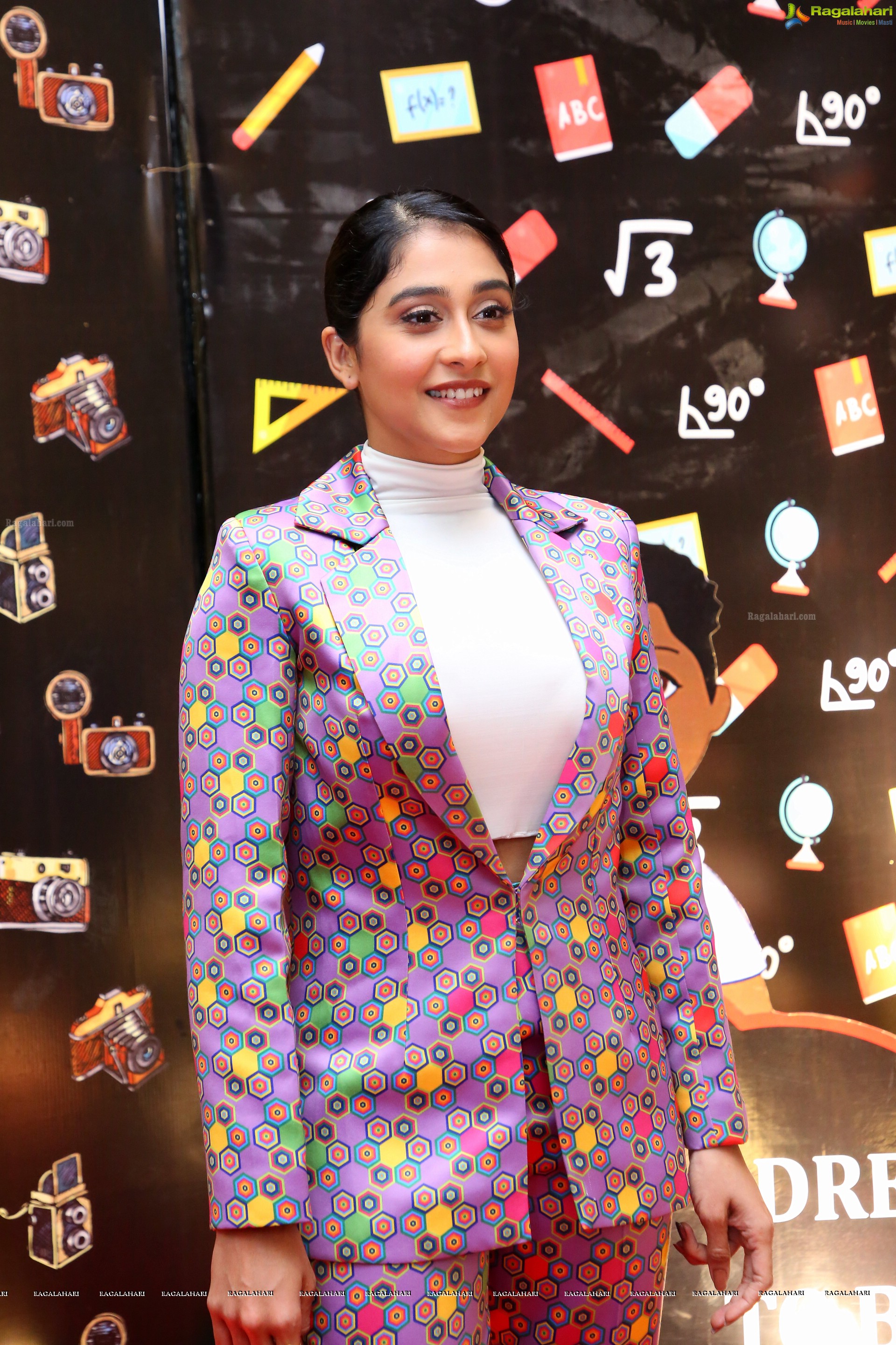 Regina Cassandra @ 'Food for Change' by Project 511  - HD Gallery