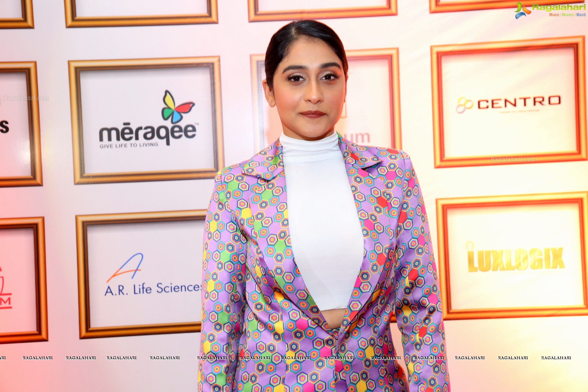 Regina Cassandra @ 'Food for Change' by Project 511  - HD Gallery