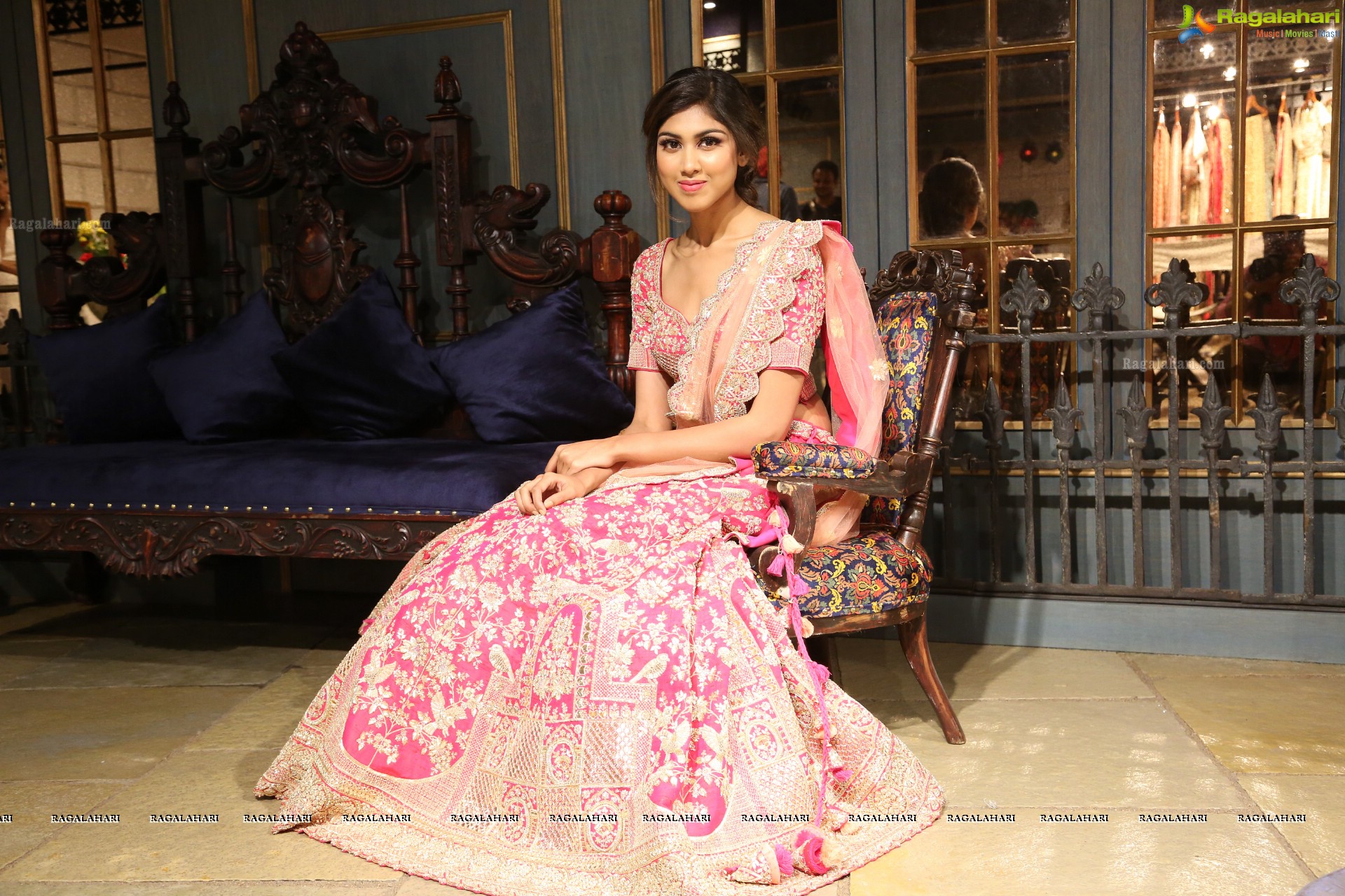 Rishitha Koruturu @ Saroj Jalan's Qurbat Collection Fashion Showcase - HD Gallery
