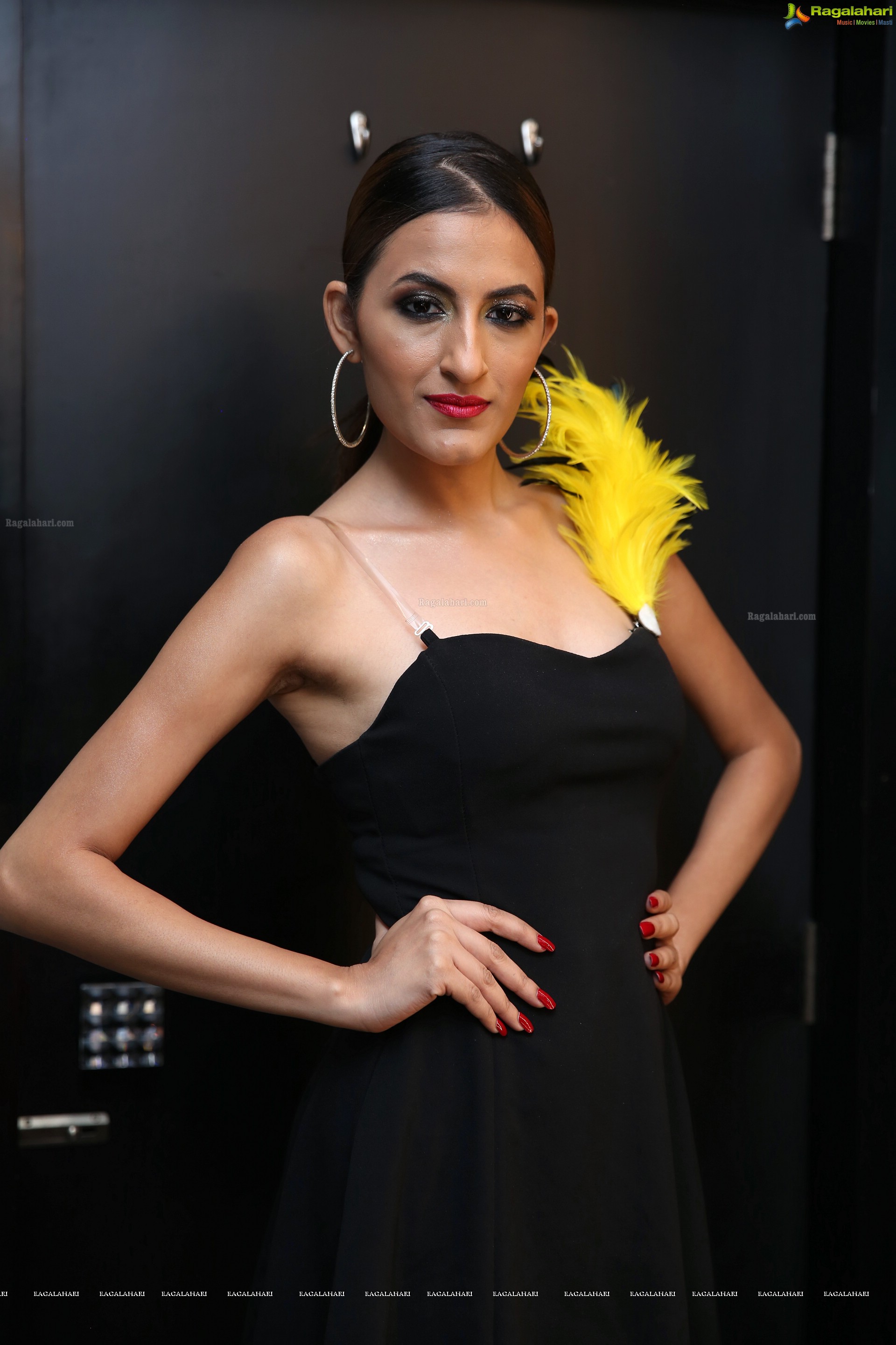 Tashveen Sehgal at Mirrors  Salon Hair Crush Launch