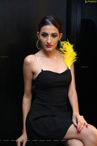 Tashveen Sehgal at Hair Crush Salon