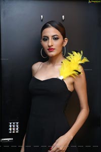 Tashveen Sehgal at Hair Crush Salon