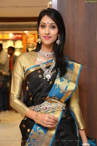 Veena Vemula @ Chandana Brothers Dasara Collection Launch