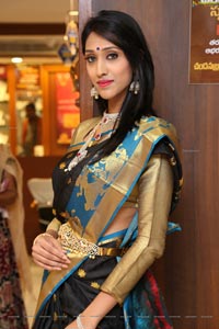 Veena Vemula @ Chandana Brothers Dasara Collection Launch