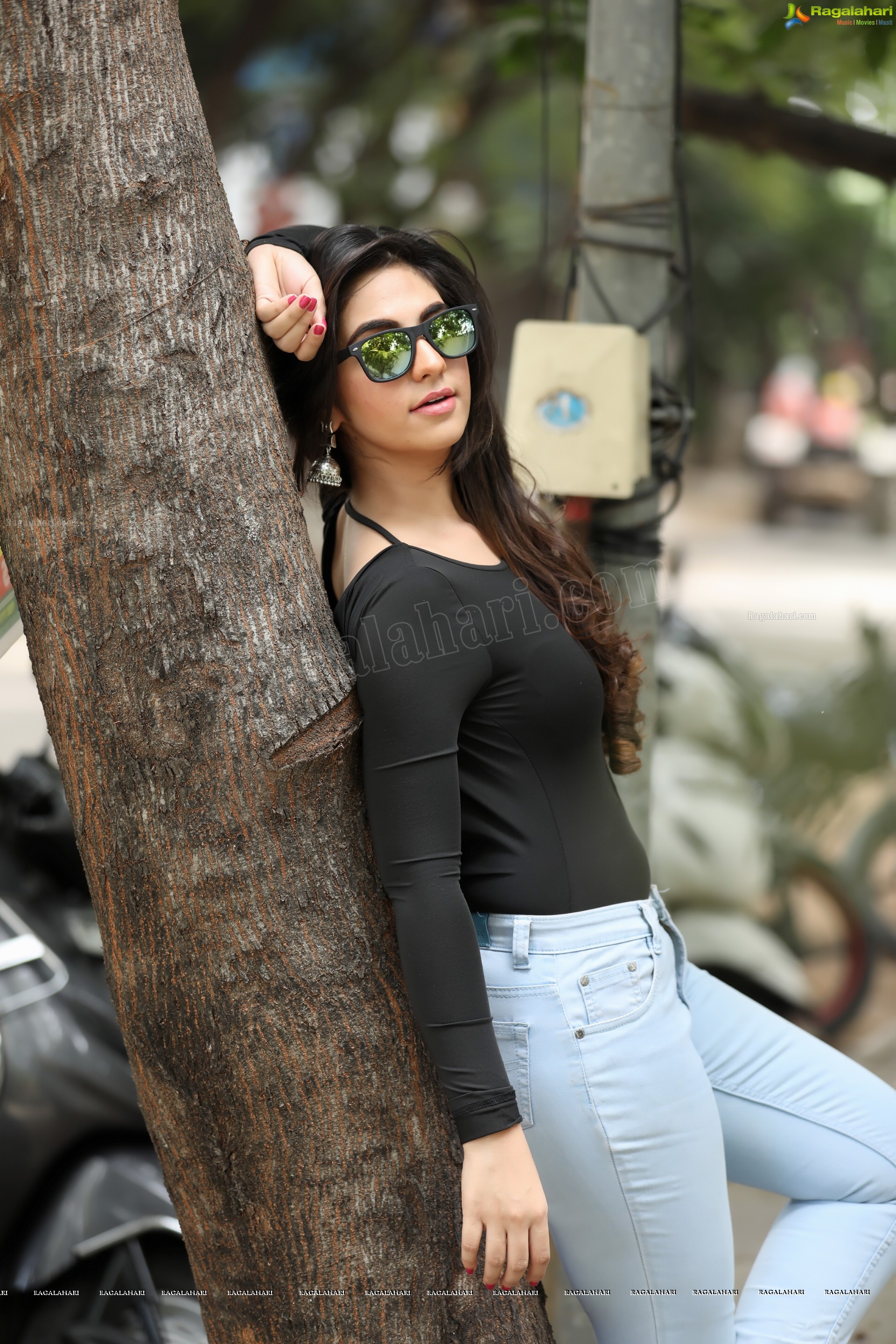 Harshita Panwar in Black Top and Blue Jeans, Exclusive Photo Shoot