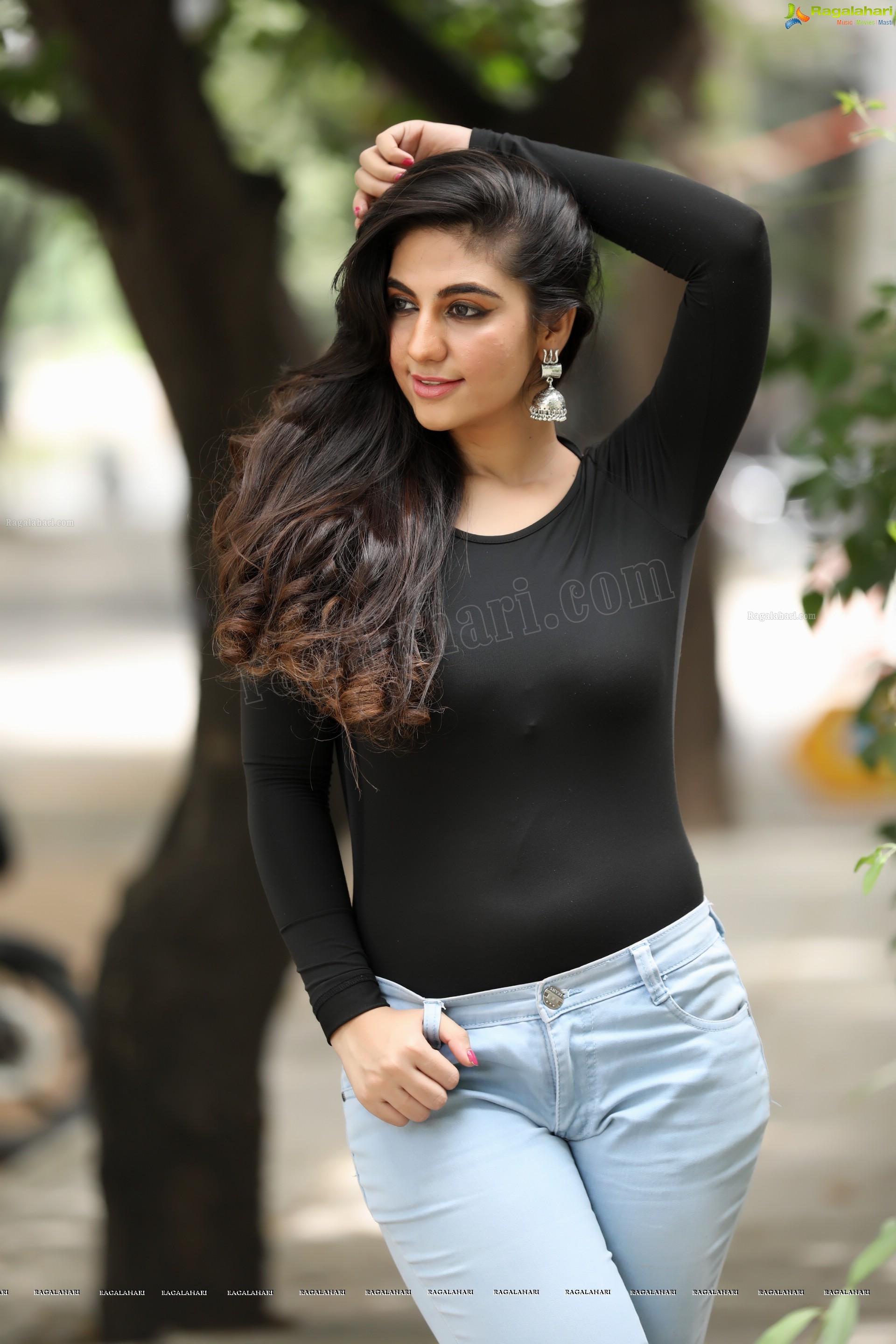 Harshita Panwar in Black Top and Blue Jeans, Exclusive Photo Shoot
