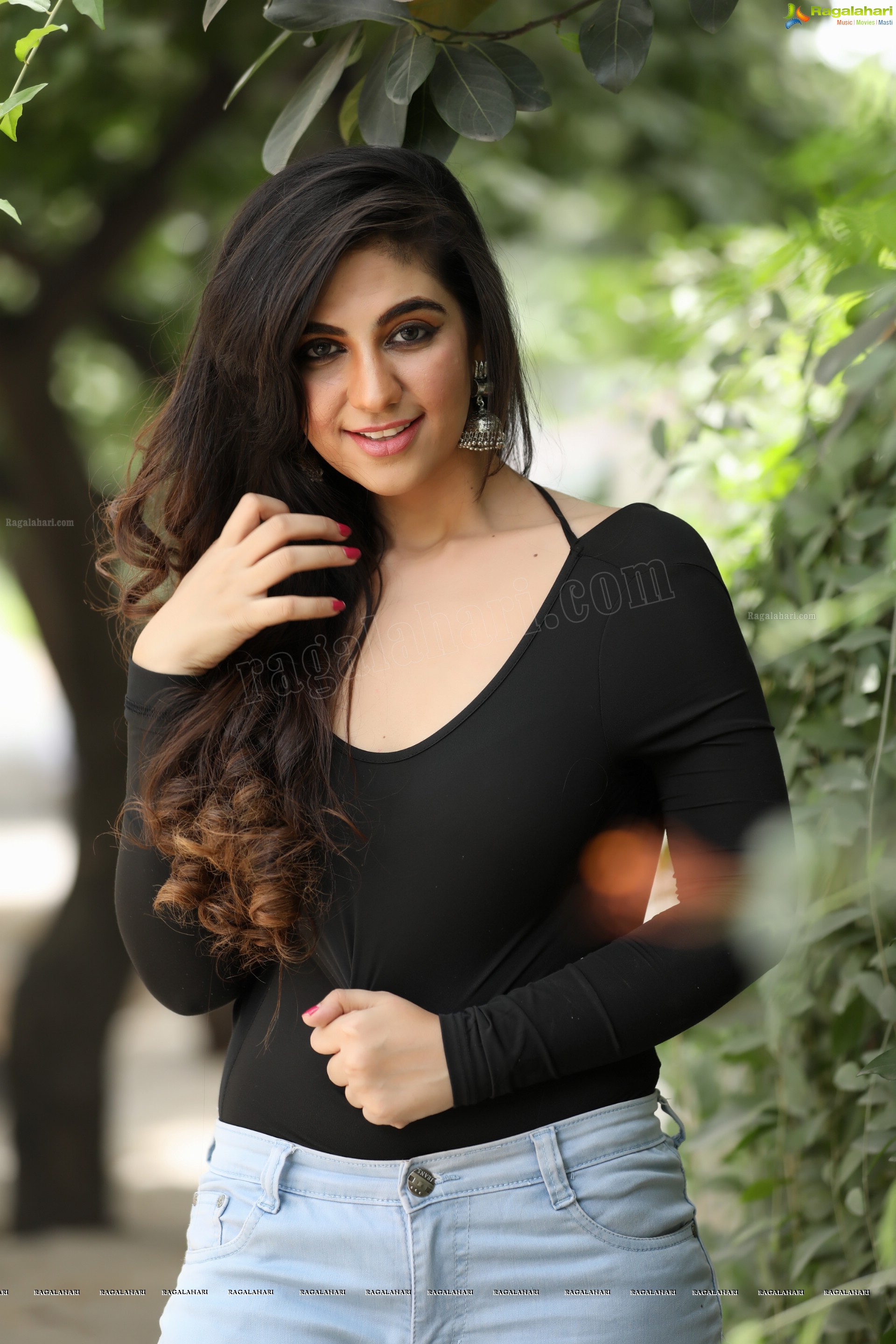 Harshita Panwar in Black Top and Blue Jeans, Exclusive Photo Shoot