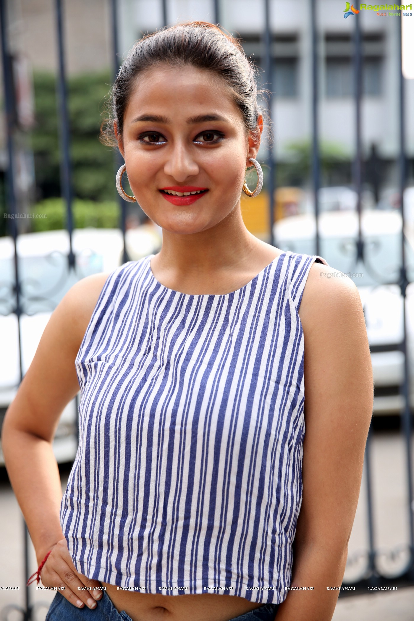 Nilofer Haidry (Posters) @ Silk and Cotton Expo Launch