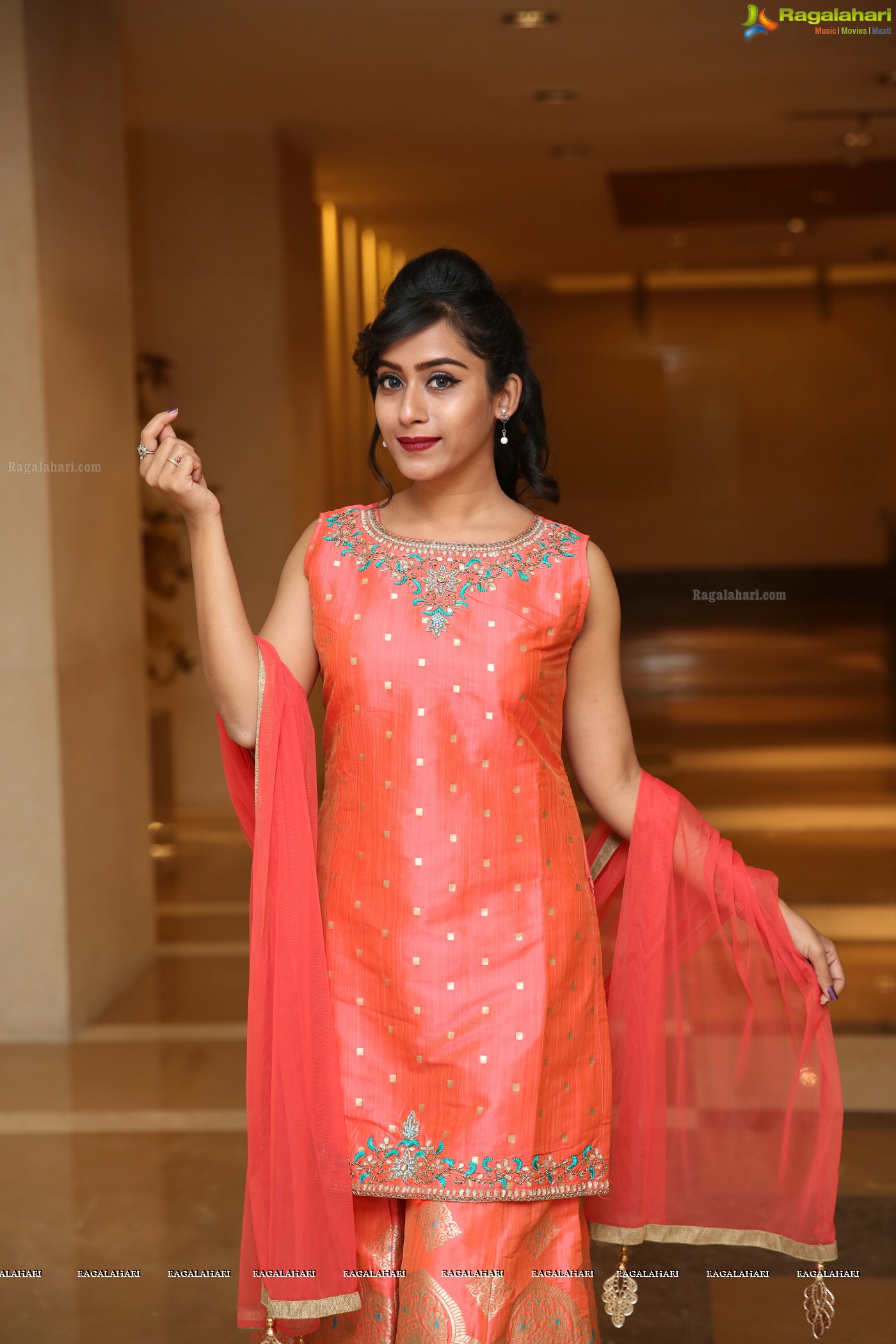 Preethi Singh (Posters) @ Sutraa Fashion & Lifestyle Expo Curtain Raiser