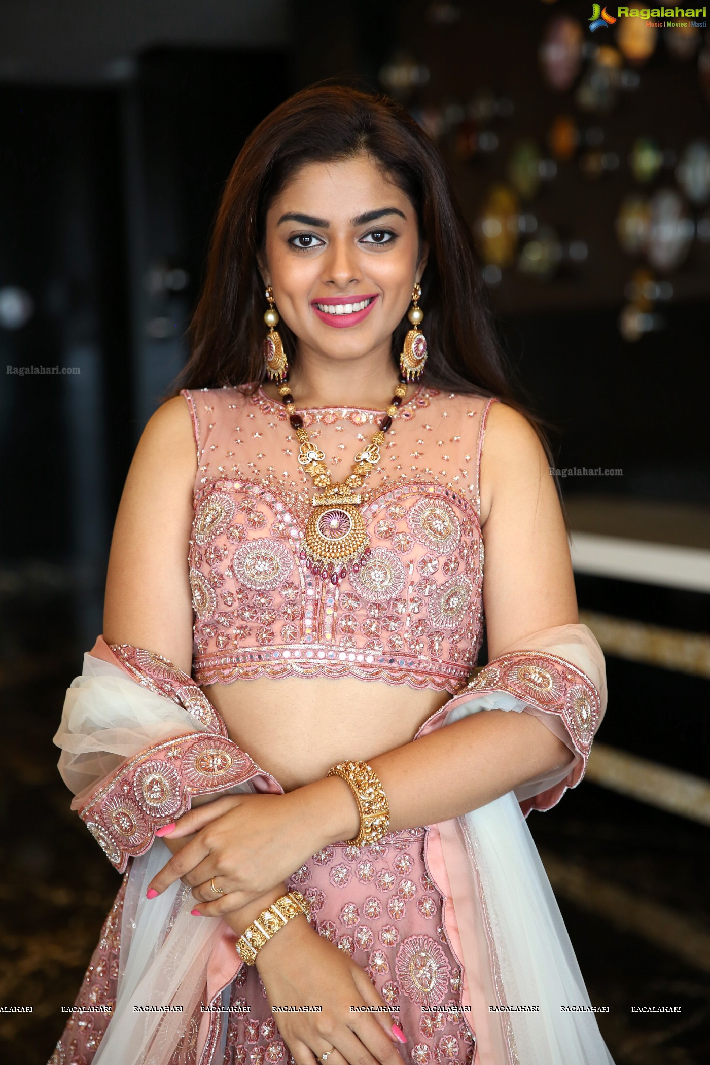 Siddhi Idnani (Posters) @ The Exquisite 'Diva Galleria' Jewellery Showcase