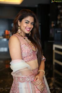 Siddhi Idnani at Diva Galleria Jewellery Showcase