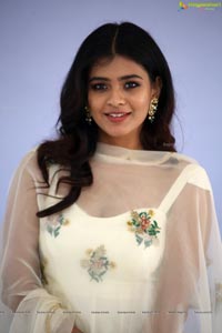 Hebah Patel at 24 Kisses Trailer Launch