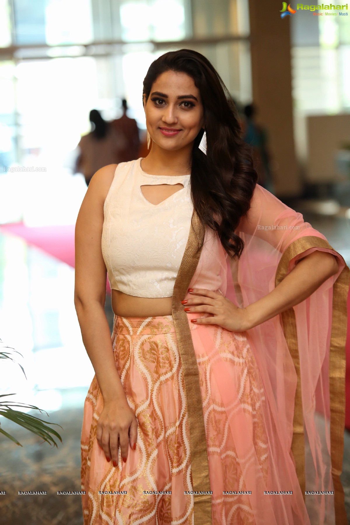 Manjusha @ Aravinda Sametha Success Meet