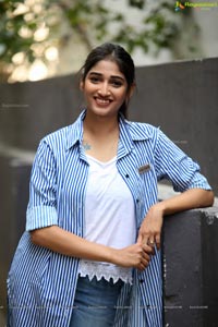 Telugu heroine Priya Vadlamani