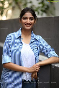 Telugu heroine Priya Vadlamani