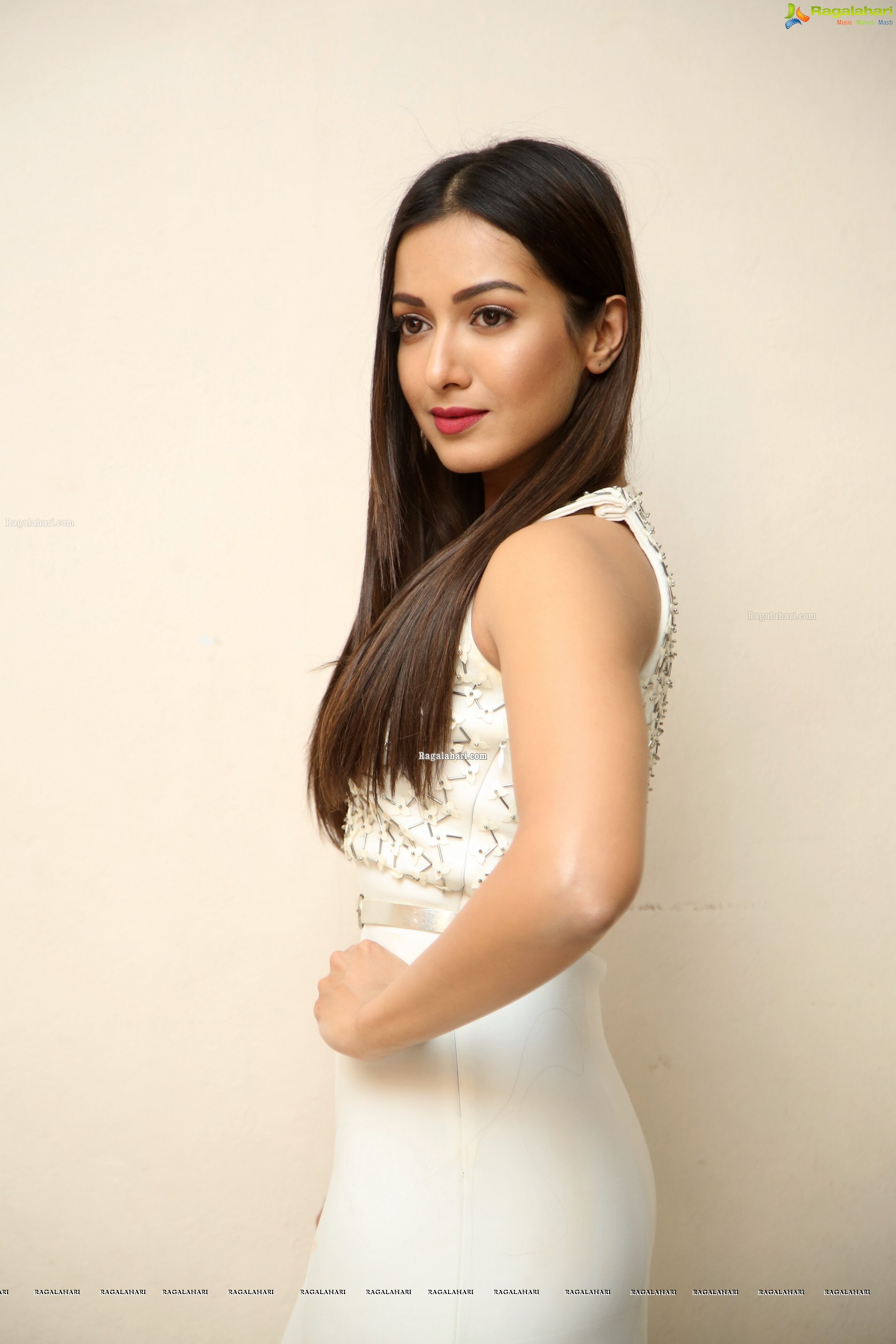 Catherine Tresa @ Vadaladu Movie Press Meet - HD Gallery