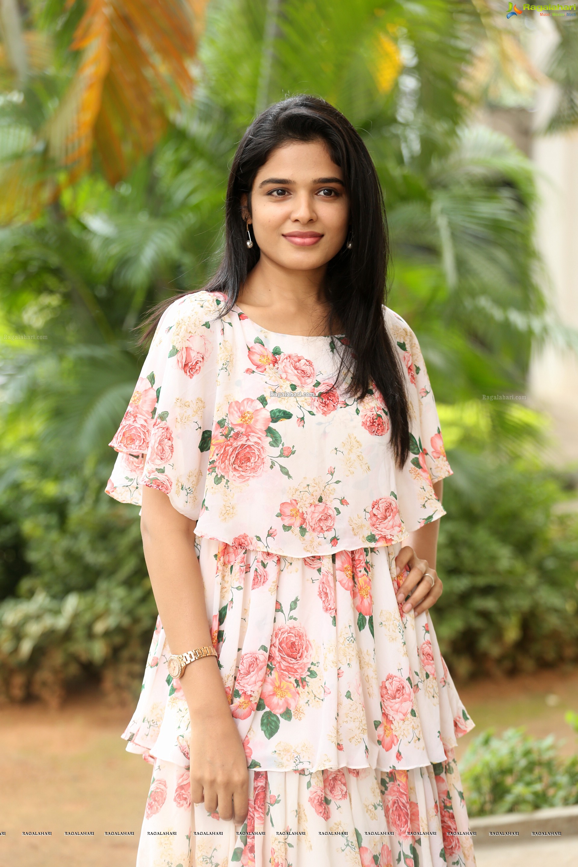 Harshitha Chowdary @ Tholu Bommalata Press Meet - HD Gallery