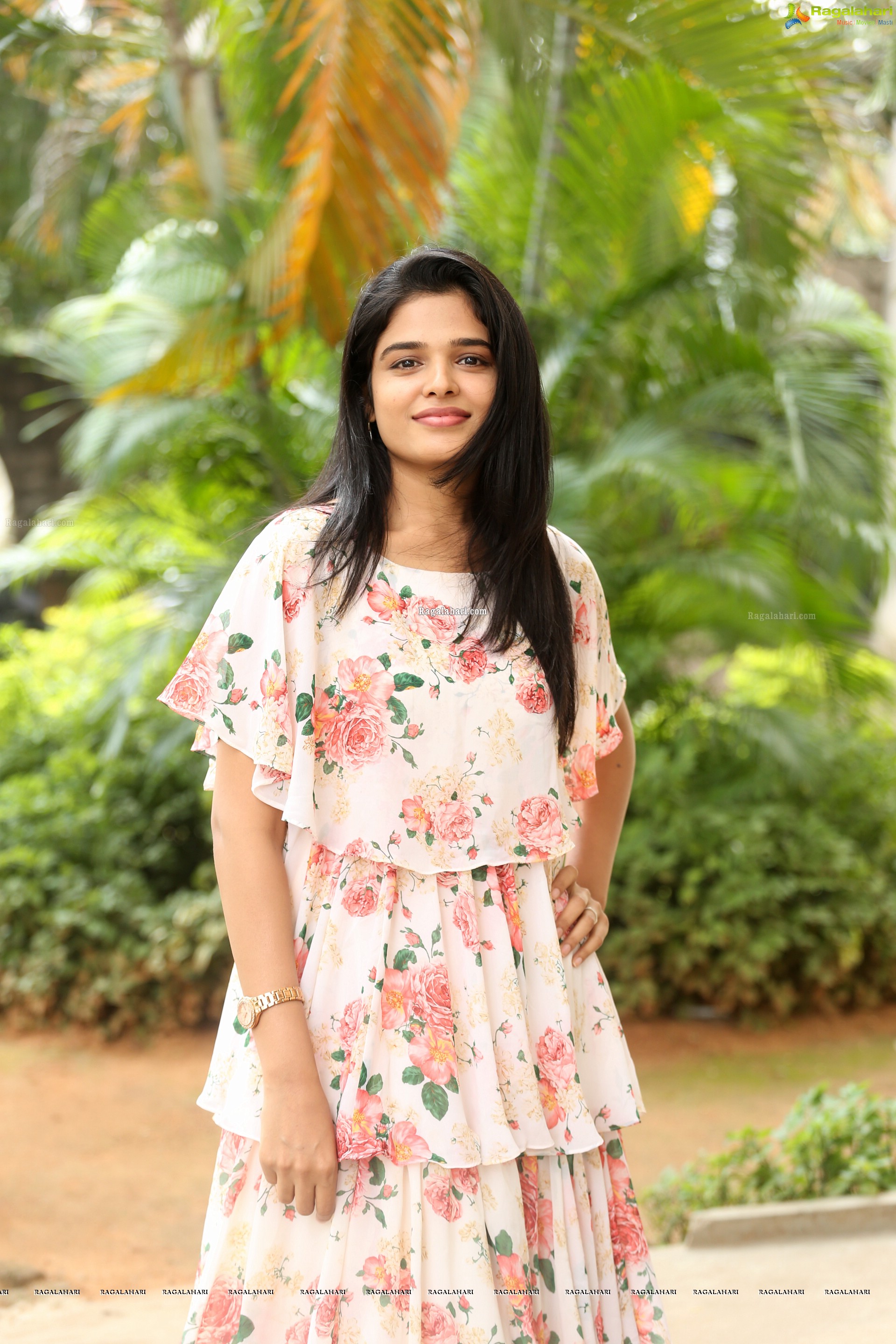 Harshitha Chowdary @ Tholu Bommalata Press Meet - HD Gallery