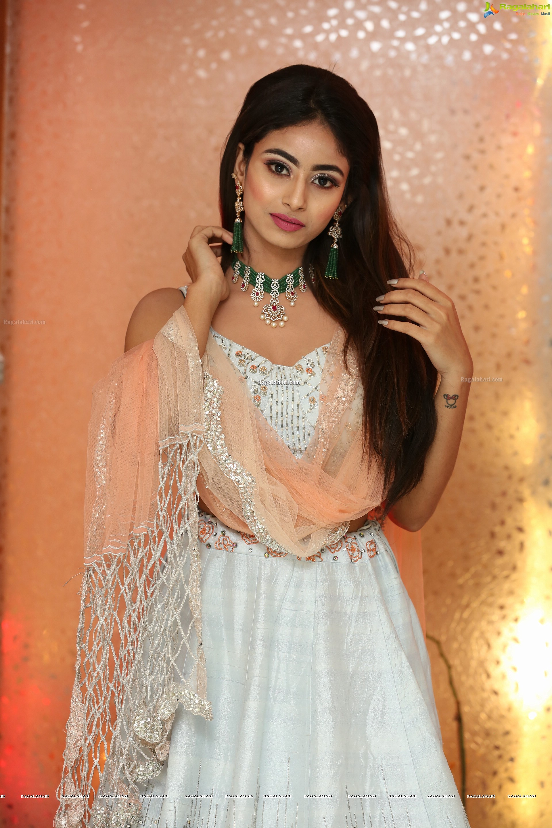 Honey Chowdary @ Deepthi Ganesh Winter Collection Launch - HD Gallery