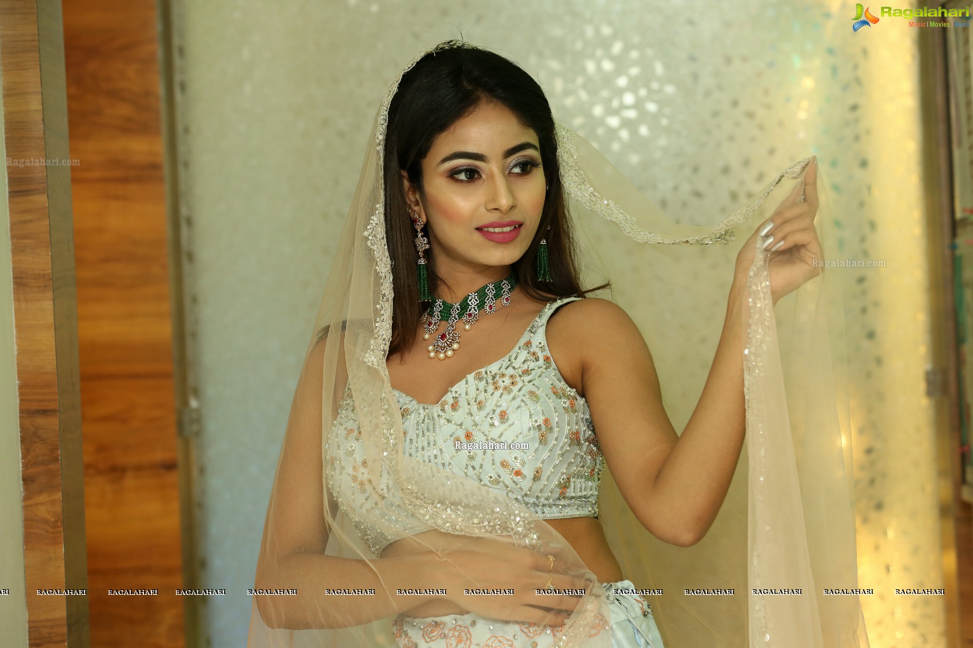 Honey Chowdary @ Deepthi Ganesh Winter Collection Launch - HD Gallery