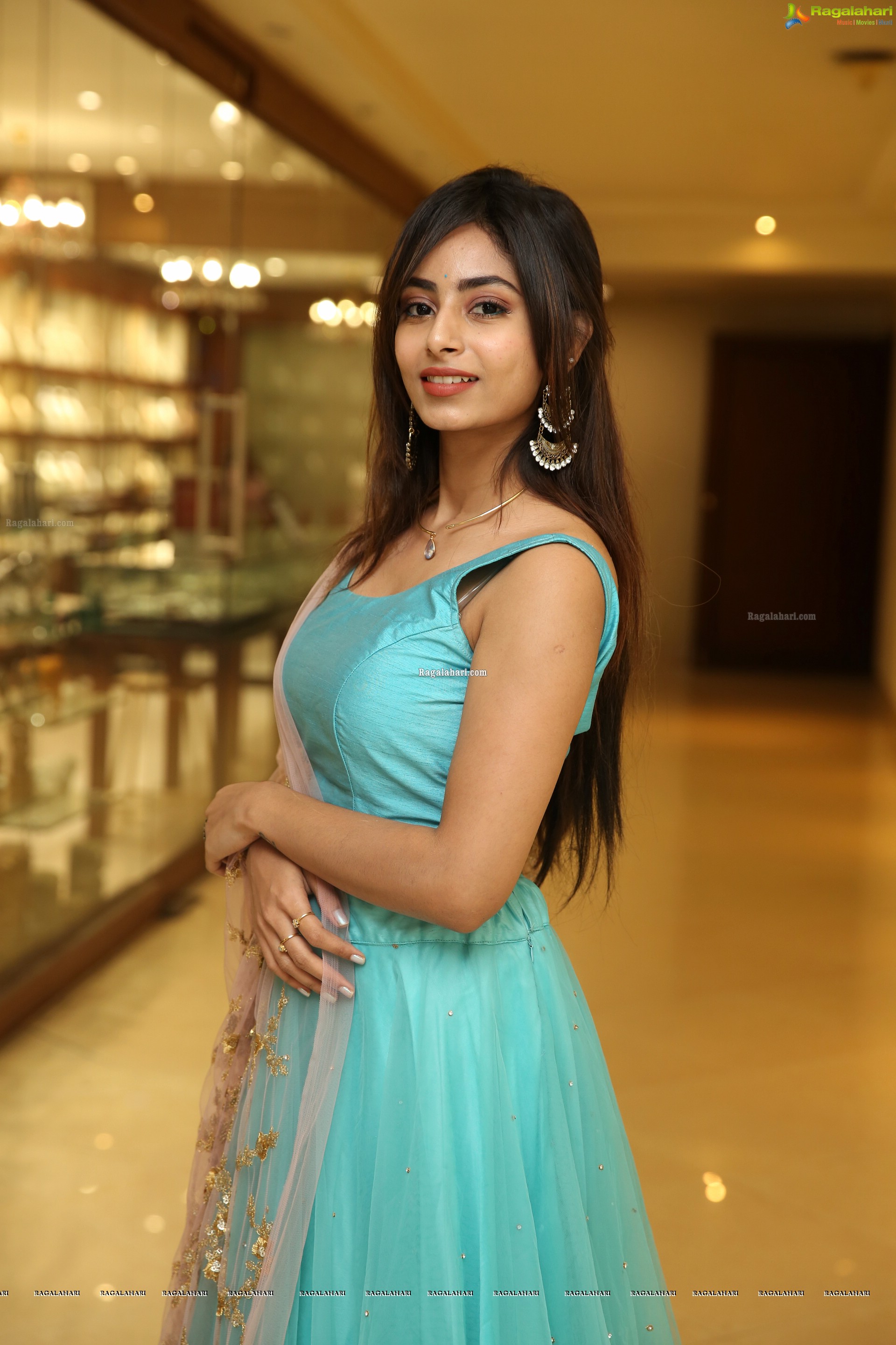 Honey Chowdary @ D'sire Designer Exhibition - HD Gallery