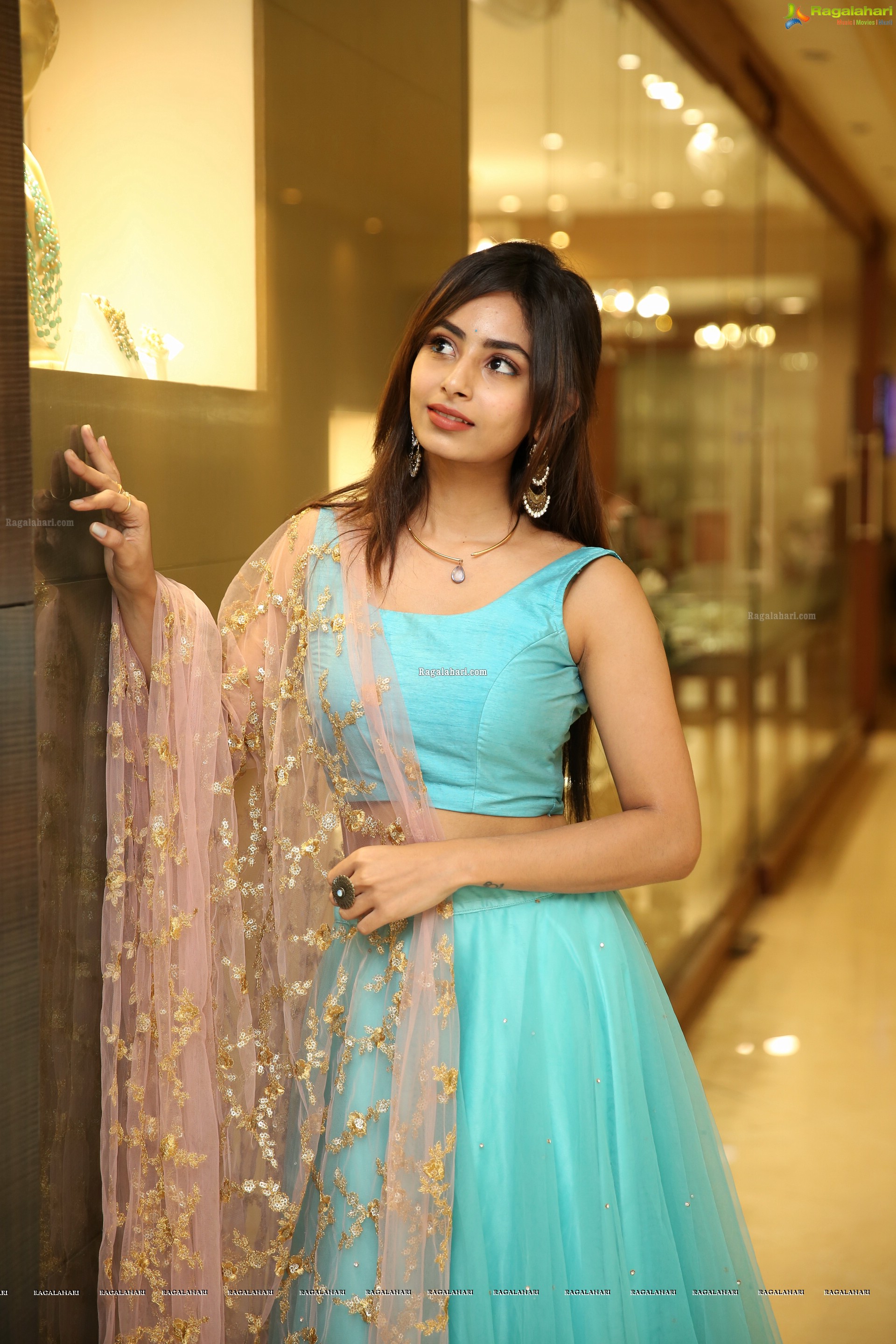 Honey Chowdary @ D'sire Designer Exhibition - HD Gallery