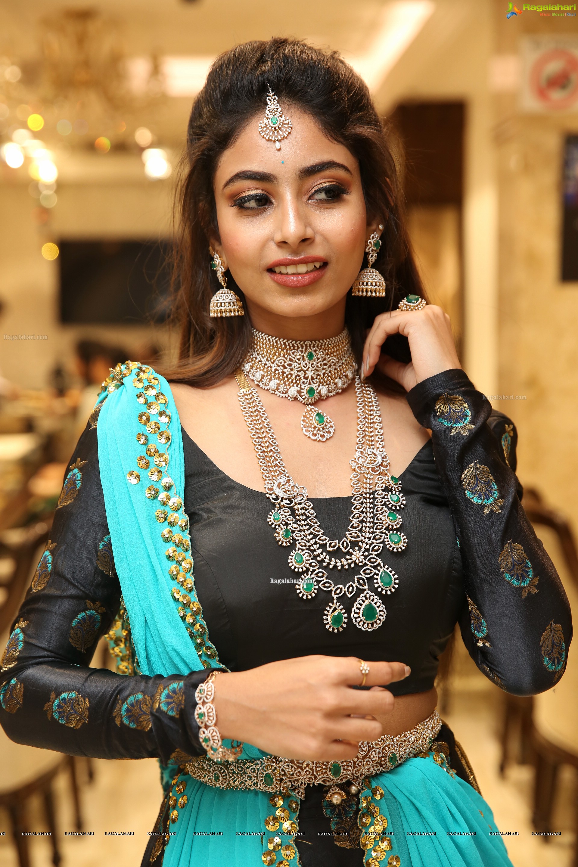 Honey Choudary @ Manepally Jewellers Special Diwali Collection Launch - HD Gallery