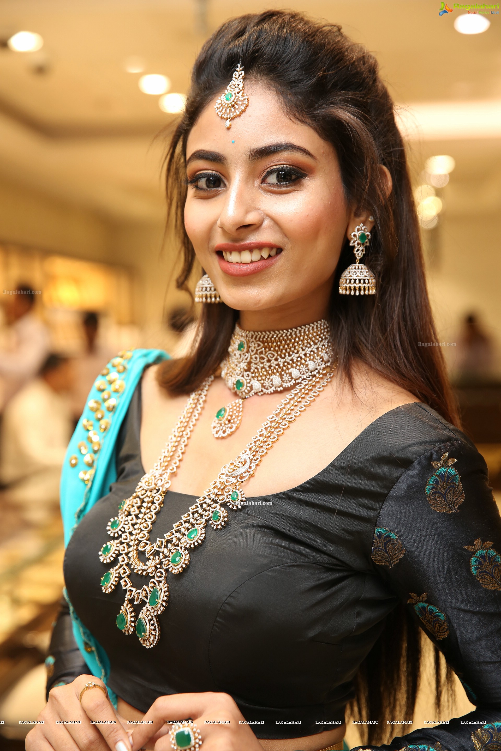 Honey Choudary @ Manepally Jewellers Special Diwali Collection Launch - HD Gallery