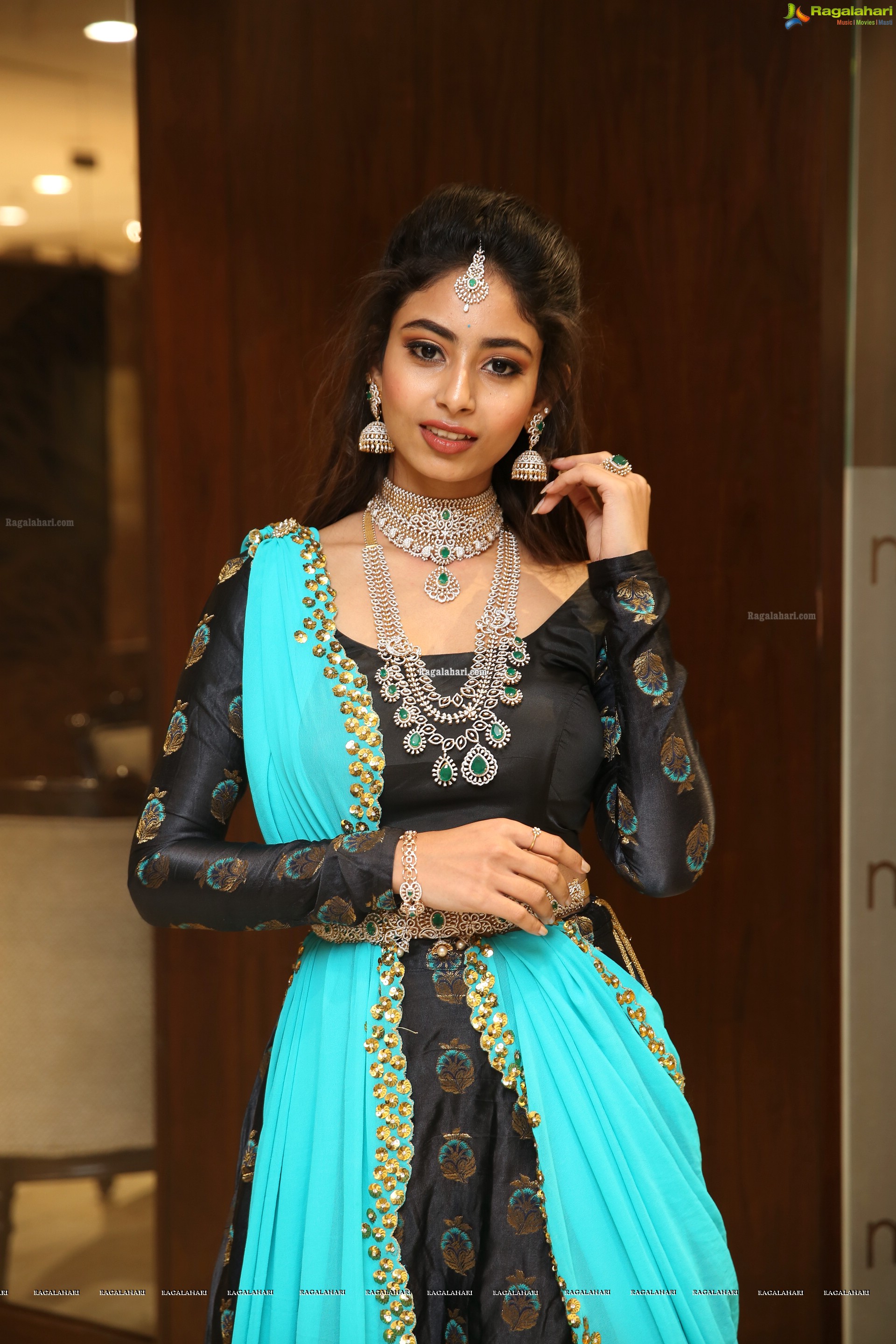 Honey Choudary @ Manepally Jewellers Special Diwali Collection Launch - HD Gallery