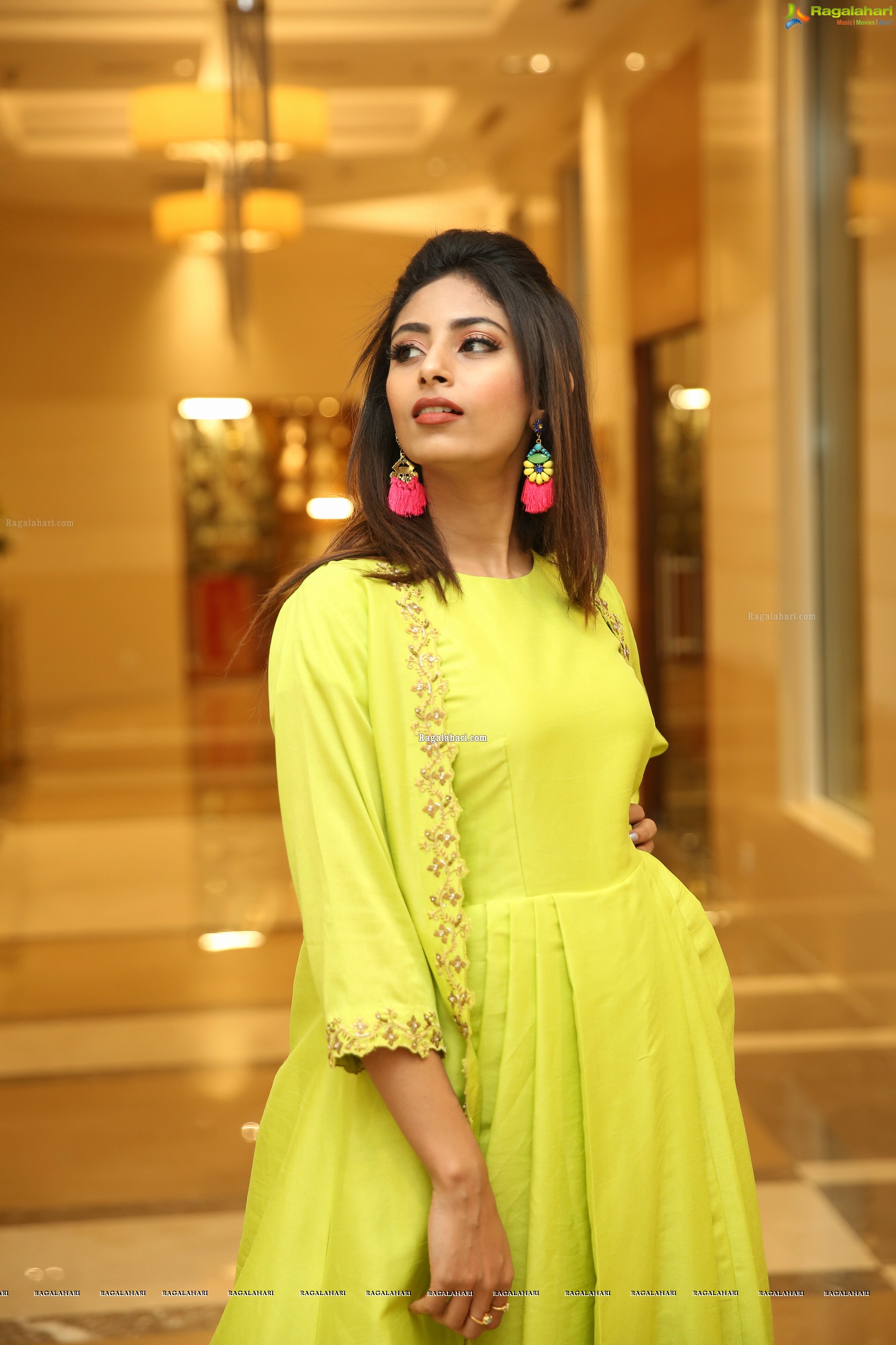 Honey Chowdary @ Sutraa Grand Curtain Raiser & Fashion Showcase - HD Gallery