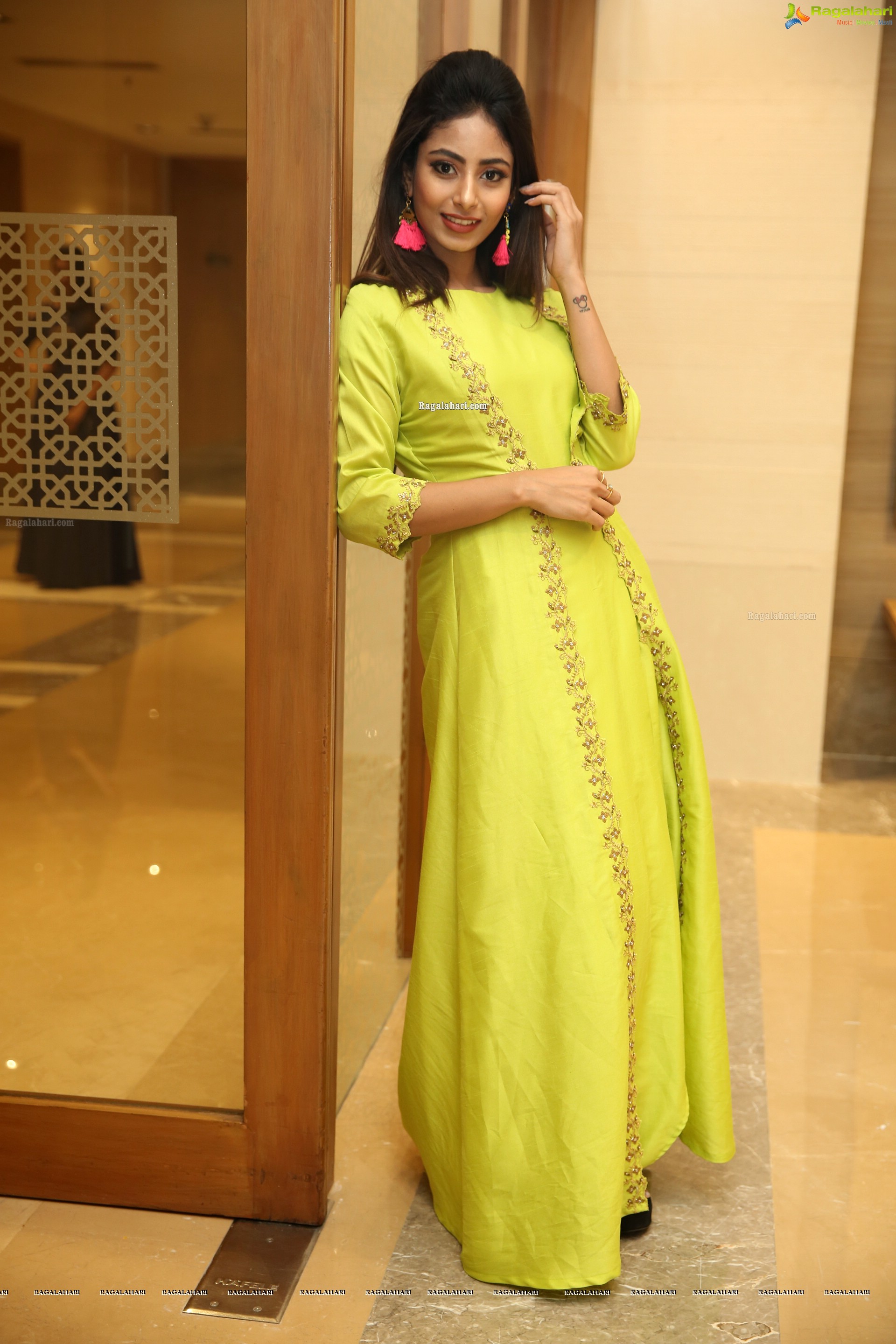 Honey Chowdary @ Sutraa Grand Curtain Raiser & Fashion Showcase - HD Gallery