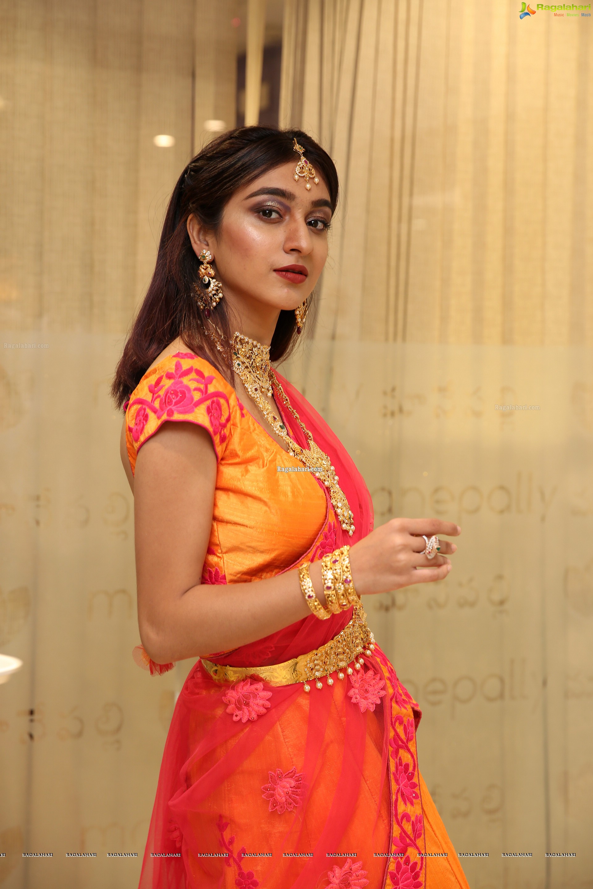Insha Iqbal @ Manepally Jewellers Special Diwali Collection Launch - HD Gallery