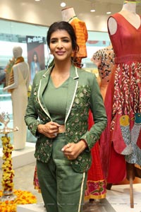 Manchu Lakshmi at Endless Knot Handloom Store